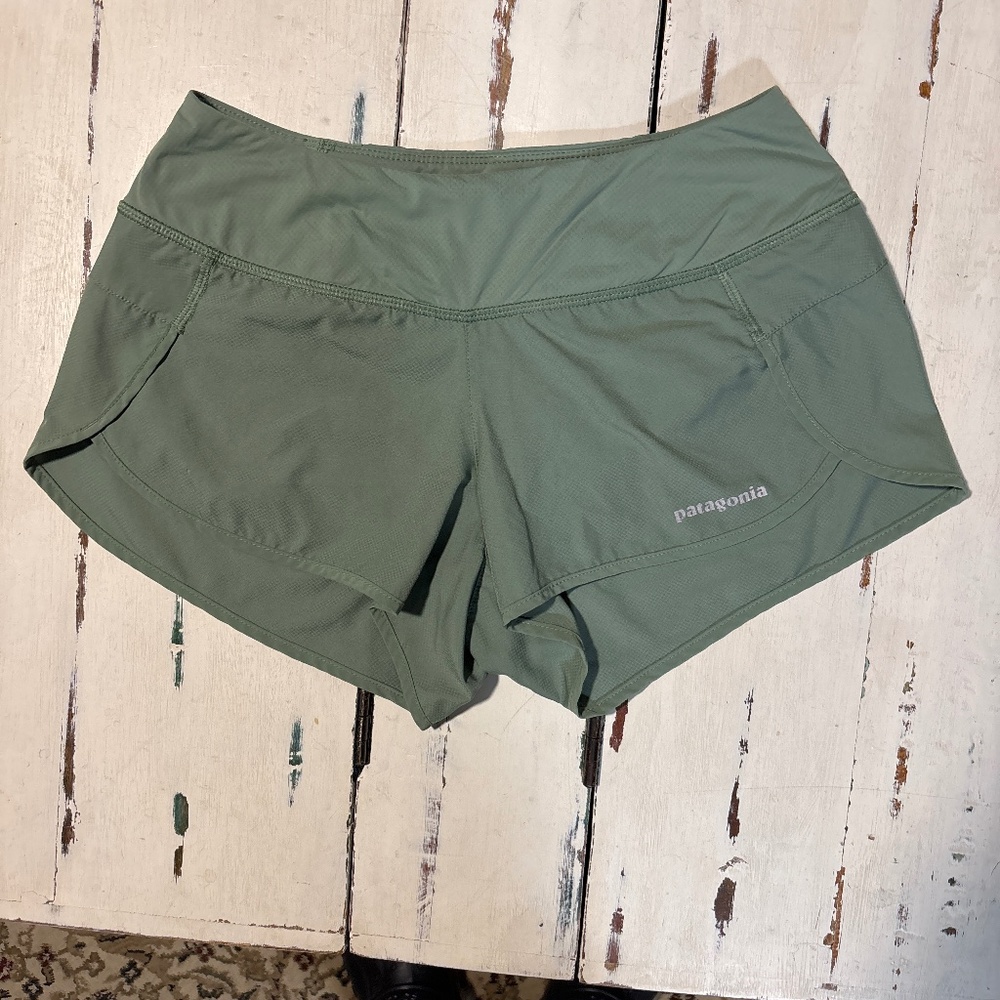 Patagonia Women's Strider Athletic Shorts Lined Size XS light Sage Green